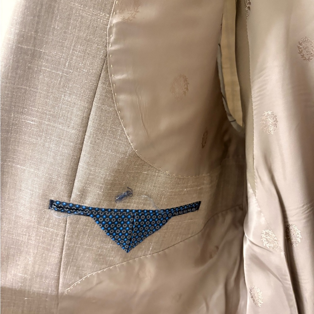 Men's Linen Blend Suit - Picture 2 of 6
